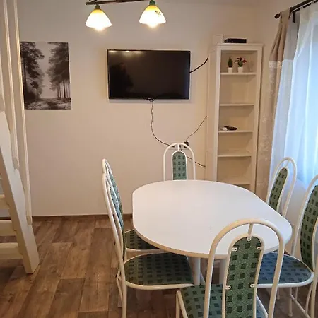 Kispatak Erdei Ház Casa vacanze *